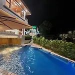 Villa Alex33